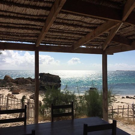Vazaha Vezo Bed & Breakfast Andavadoaka ภายนอก รูปภาพ