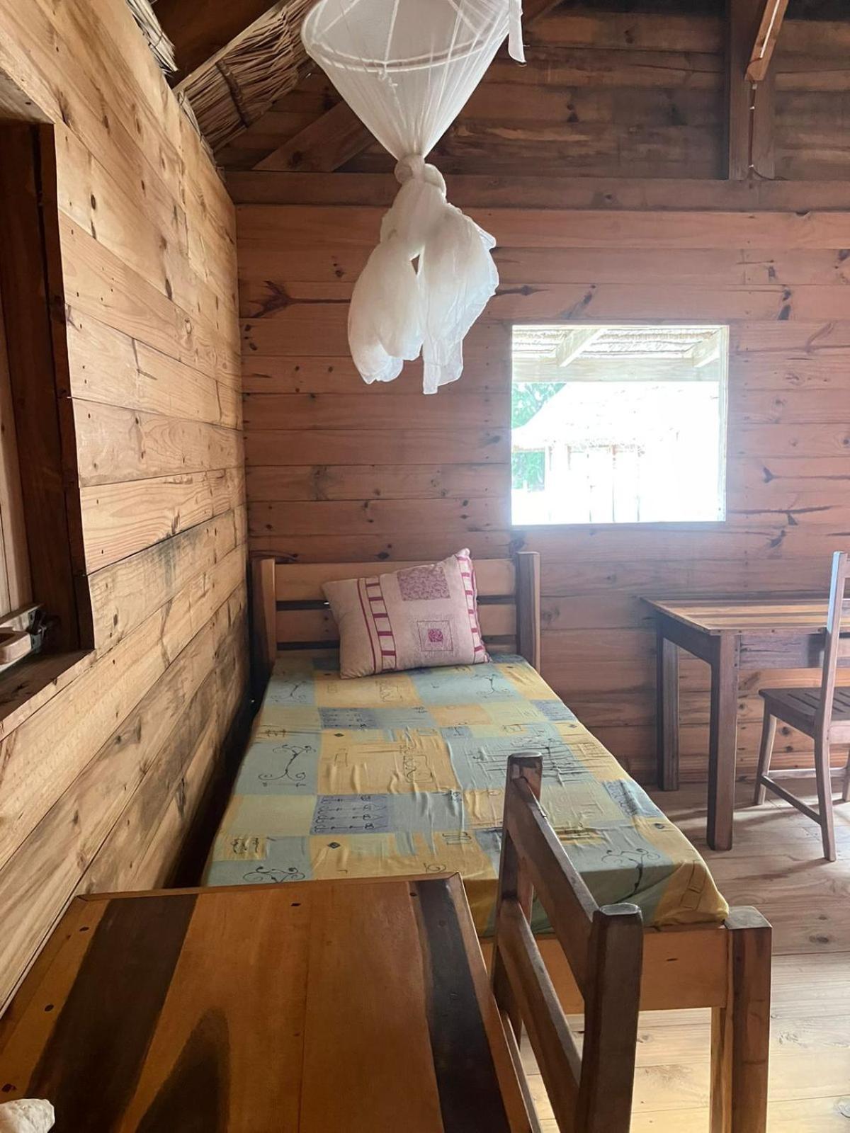 Vazaha Vezo Bed & Breakfast Andavadoaka ภายนอก รูปภาพ