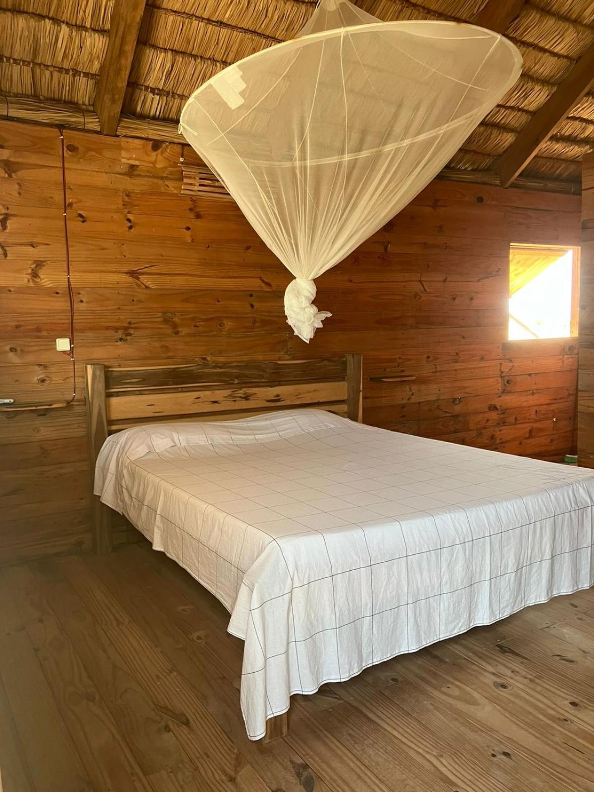 Vazaha Vezo Bed & Breakfast Andavadoaka ภายนอก รูปภาพ